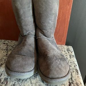 Gray Uggs